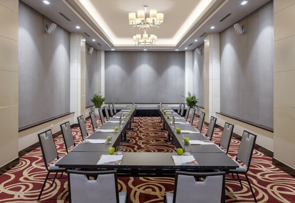 빈펄 꾸아 호이 멜리아 제휴