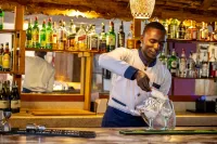 Mount Meru Game Lodge - bar