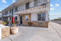 American Executive Inn Mesa Hotels near Lake Ramada