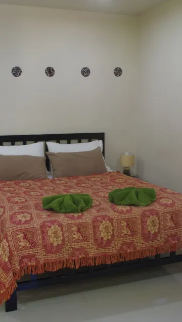 ห้องซูพีเรียร์ เตียงใหญ่ 1 เตียง วิวสวน