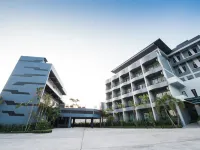 Little Loft Hotel Các khách sạn gần Sân vận động Surakul