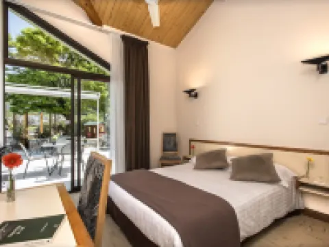 Hôtel-Restaurant le Calice du Gevaudan - A75 Hotels in Lozere