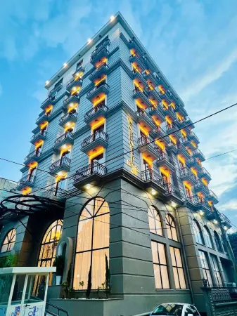 TH BonRoyal Hotel