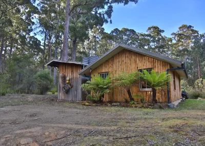 Saintys Creek Cottage Hotels near Bruny Island