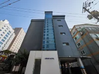 松炭 Urban酒店 鄰近珍威面的酒店