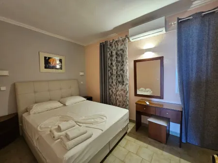 Corfu Glyfada Menigos Resort 46 Отели в г. Agios Onoufrios