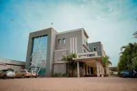 호텔 로열 셀러브레이션  호텔