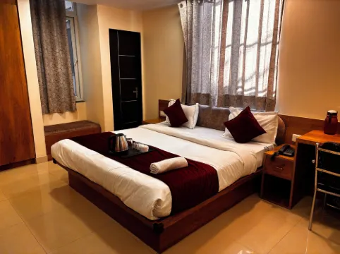 Hotel Gulabi Nagri
