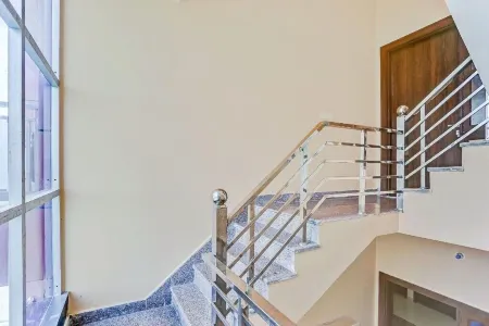 Hotel Mohan Palace Отели в г. Чхатикара