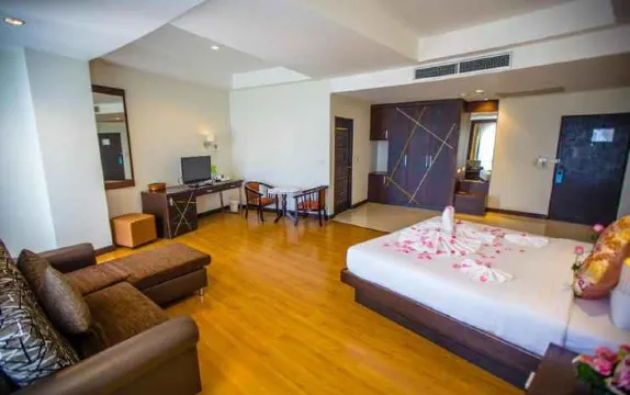 ห้องจูเนียร์ เตียงใหญ่