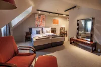 Barka Galéria Hotel és Étterem - Homestays