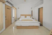 3BHK with Pool - Dream Habitat by Universe Villas Hotels near Parmarth Niketan Pune Talegaon Dabhade Station