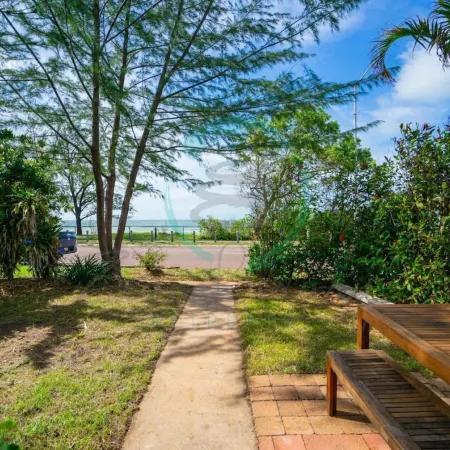 Nightcliff Foreshore Seaview Outdoor Dining