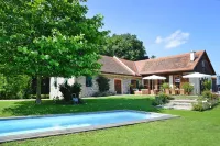 Chalet in Styria with Pool & Panoramic Views - Pools