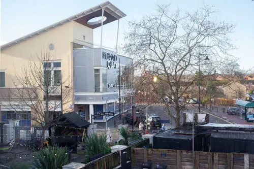 Higgihaus #5 5 of 7 Rooms Monday - Friday Hotels in Butetown