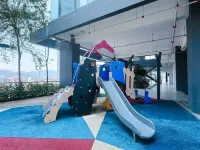 Tropicana 218 Macalister by YueLai Inn