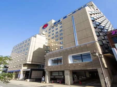Niigata Daiichi Hotel Отели рядом с достопримечательностью «Niigata Nippo Media Ship»