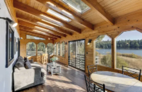 Viewtopia by Avantstay Lakefront Views + Hot Tub