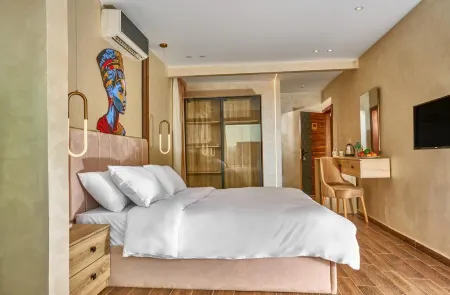 Cleopatra Egypt Pyramids View Foreigners only