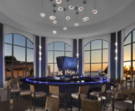 ฮิลตัน ดัลลาส/ร็อควอลล์ เลคฟรอนท์