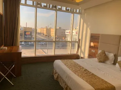 Laylati Dhahrat Laban Hotels near Zahrat `Awsa'
