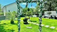 Villa Tropicana Berlin Potsdam Отели рядом с достопримечательностью «Pflanzen Discount»