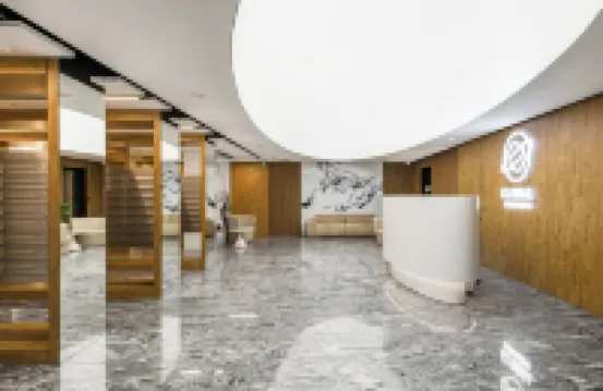 Zabrska 15 凱羅斯公寓