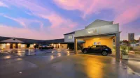 Breakout Motor Inn Hotels in Cowra