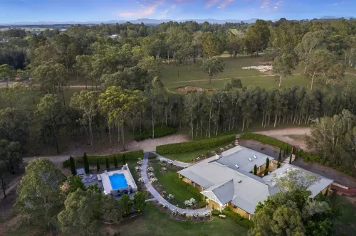 Thistle Hill Guesthouse - Walk to Many Wineries and Restaurants Hotels in Broke