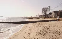 Westbrook Inn B&B - Beach