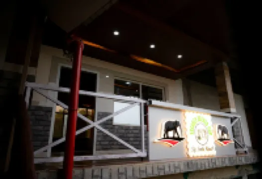 Nature Green Resort Hotel berhampiran Bengal Safari