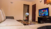 Lux Suites Makao Rossyln Apartments Hôtels à : Ruaka Town