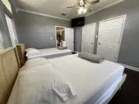 Spacious 5-bedroom house with WiFi, AC in charming Lafitte