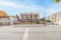 Ayz Elcano - Auto Check-in Property