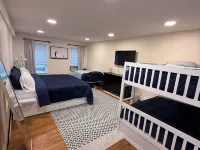The Ultimate NYC Group Getaway. Sleeps 10 in Hoboken Hotels near Hoboken Station