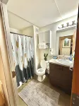 Private Charming Midtown 1-bedroom apartment in amazing Detroit with WiFi, AC Hotel a 