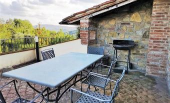 Tranquil Tuscan Stay with Pool