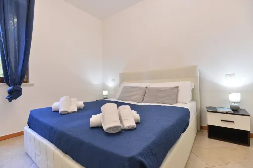 IzzHome Blue Sea - Apartments
