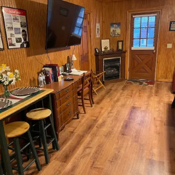Mountain Aire Cottages, Inn, & Glamping
