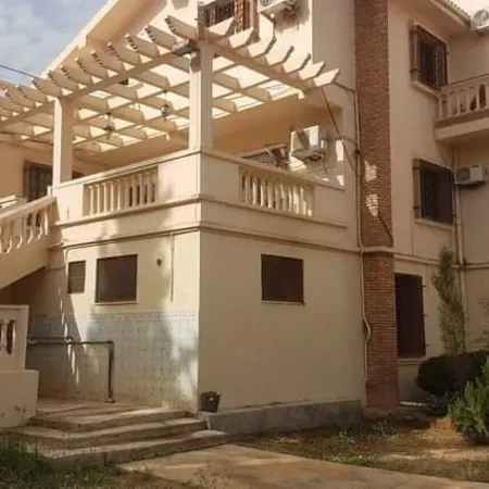 Villa l'Orangeraie, Wilaya de Tlemcen Отели в г. Тлемсен