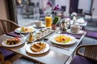 Uve Rooms & Wine Bar - breakfast