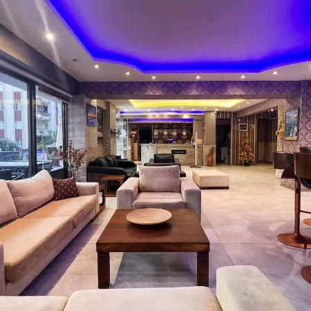 Saturn Hotel