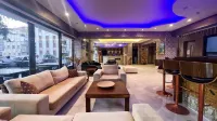 Saturn Hotel