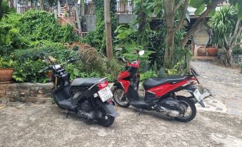 Sawasdee Sichang Resort