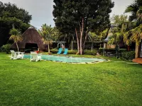 Lipizzaner Lodge - Kyalami, Midrand - Pools