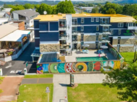 Urban Lounge Sleepery Hotels near Agrodome