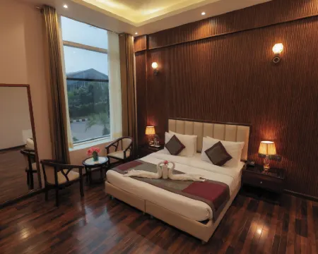 Tivoli Royal Palace Hotels in Palwal