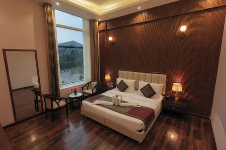 Tivoli Royal Palace Отели в г. Палвал