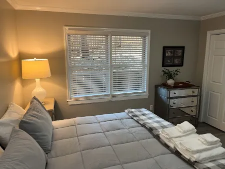 Closest condo to Sanford Stadium with parking 2 tenths of a mile