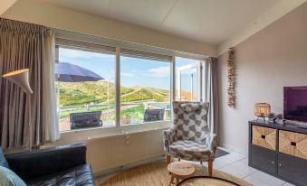 Stylish Apartment with Balcony